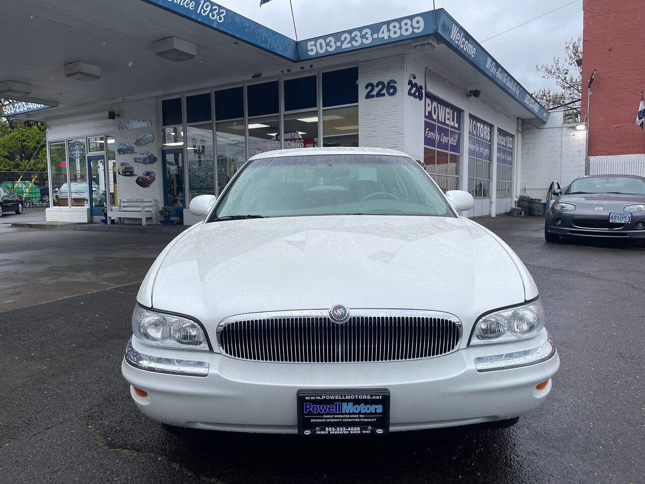Used 2000 Buick Park Avenue Ultra w/ Gran Touring Pkg image 2