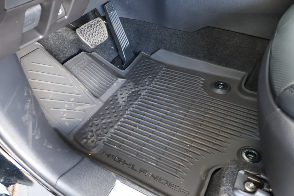 New 2026 Toyota Highlander Limited AWD/4WD image 25