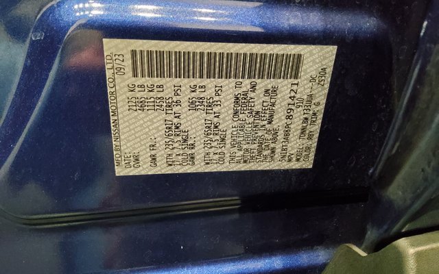 Used 2023 Nissan Rogue S image 47