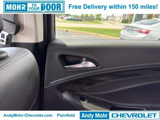 Used 2019 Buick Envision Essence w/ LPO, Cargo Package FWD image 34