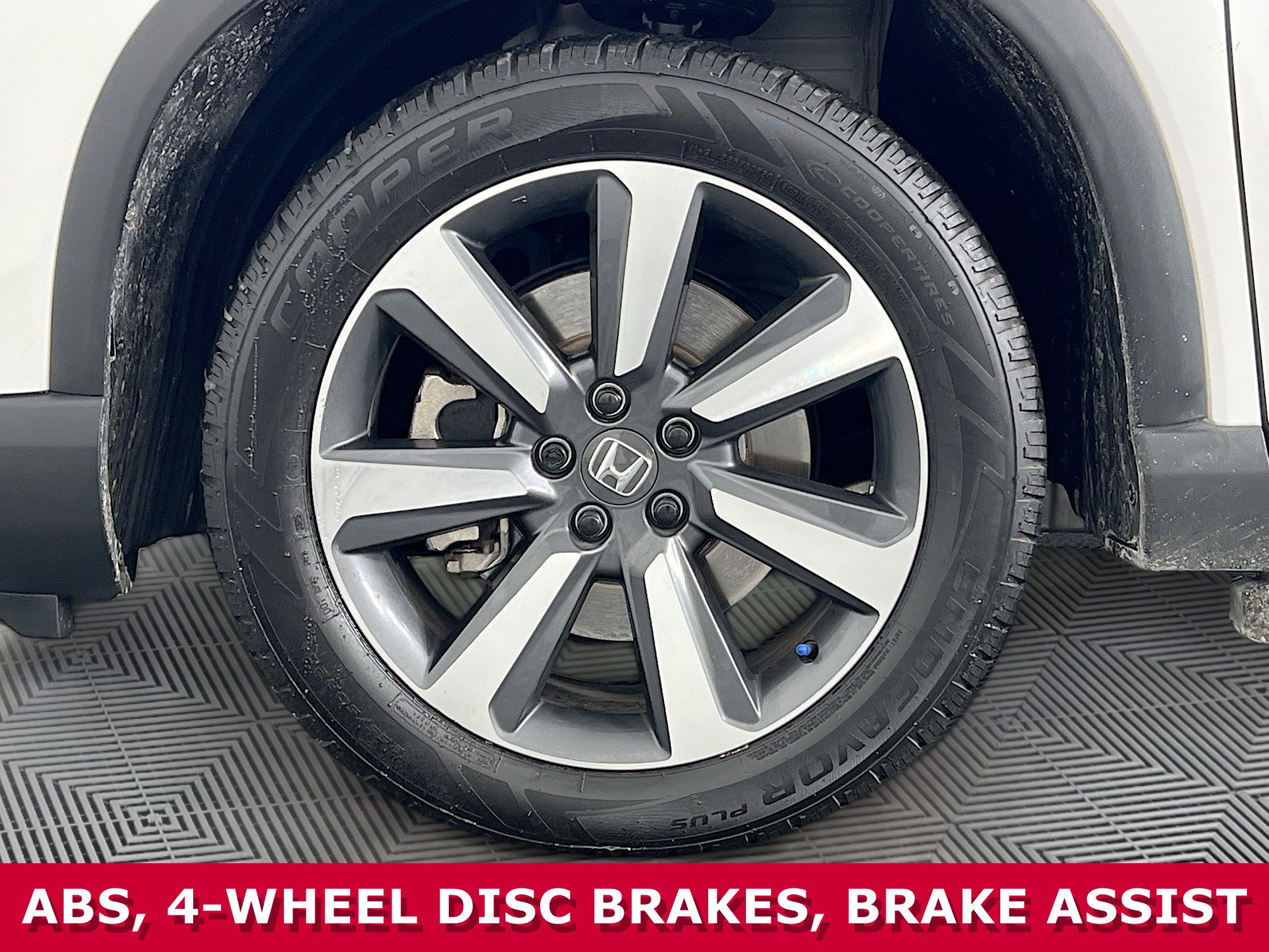 Used 2023 Honda Pilot Touring image 36