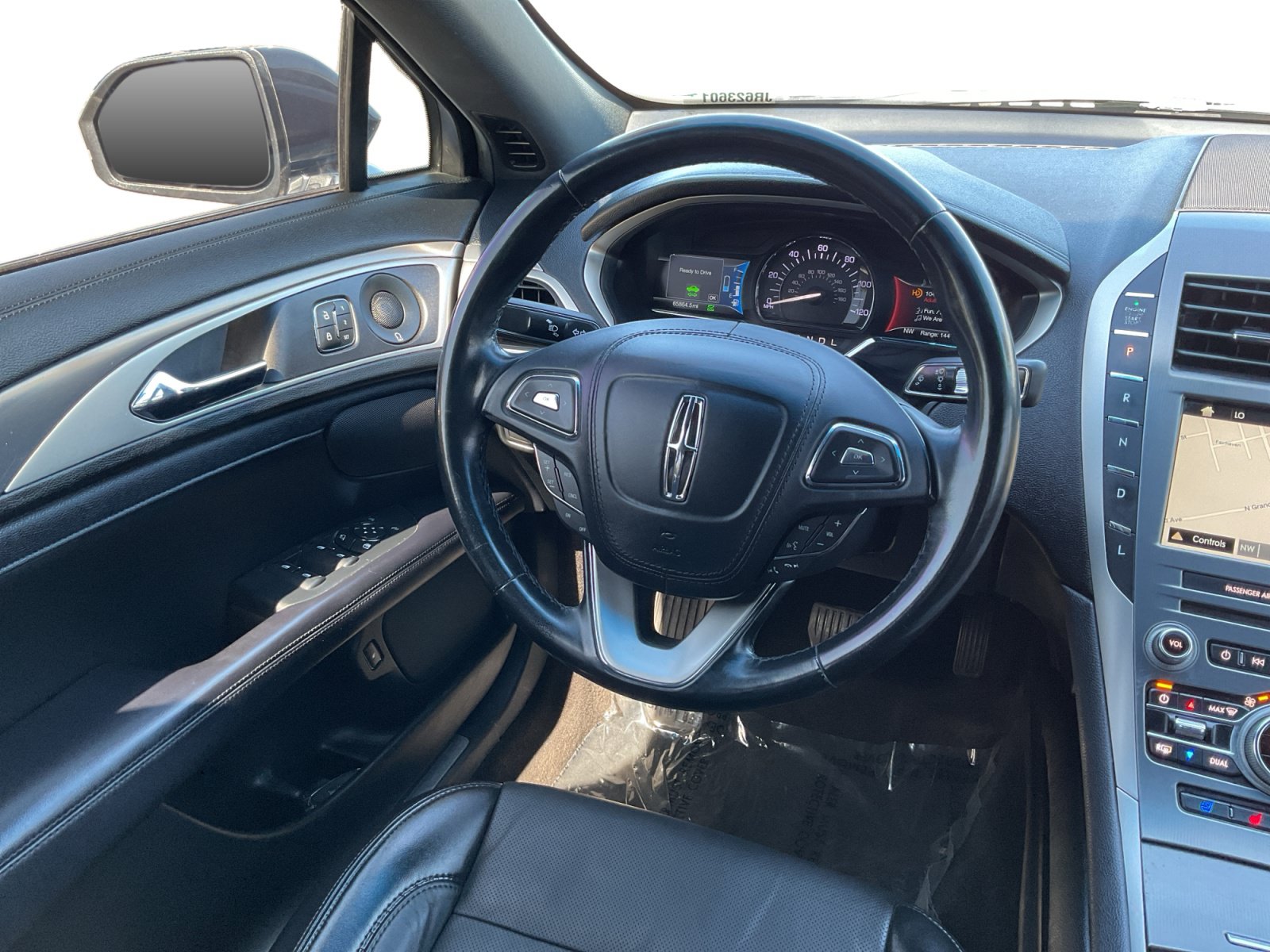 Used 2018 Lincoln MKZ Reserve FWD image 11