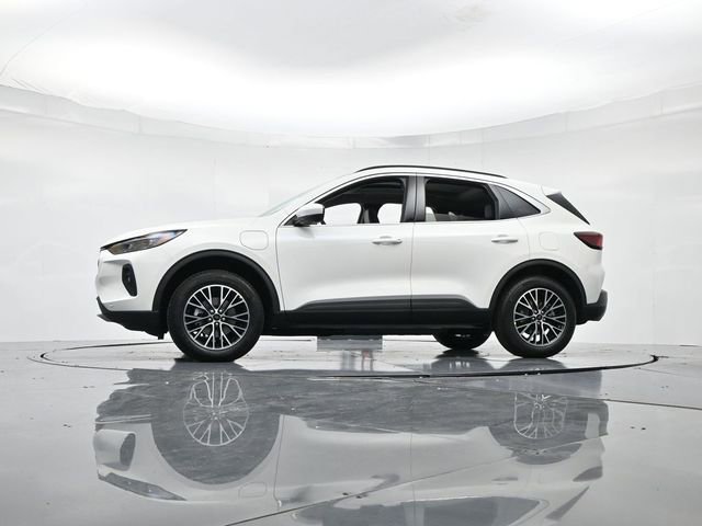 New 2026 Ford Escape SE w/ PHEV Premium Package FWD image 36