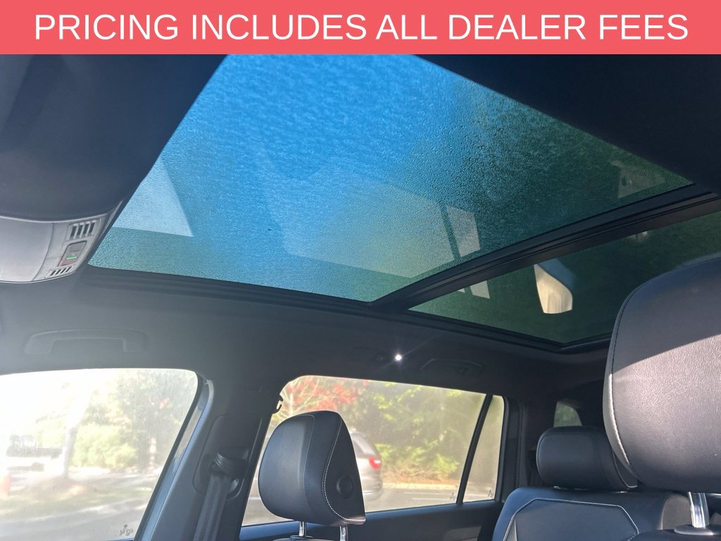 Used 2022 Volkswagen Tiguan SE R-Line AWD/4WD image 17