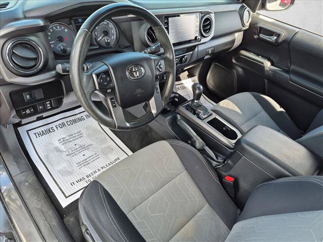 Used 2022 Toyota Tacoma TRD Sport w/ Technology Package RWD image 10