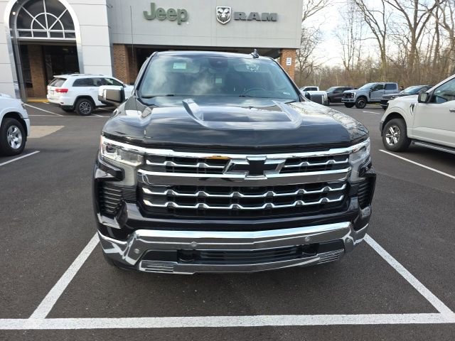 Used 2022 Chevrolet Silverado 1500 LTZ w/ Technology Package image 7