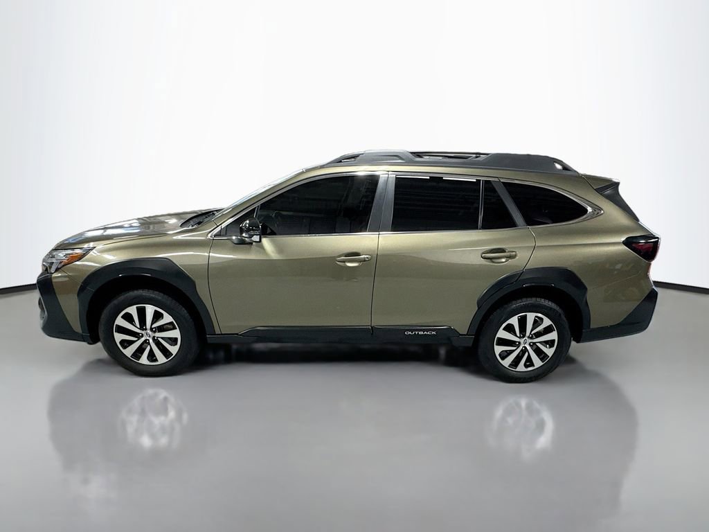 Used 2024 Subaru Outback Premium image 10
