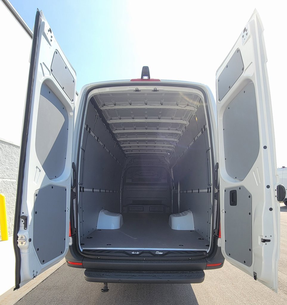 New 2025 Mercedes-Benz Sprinter 3500 image 7