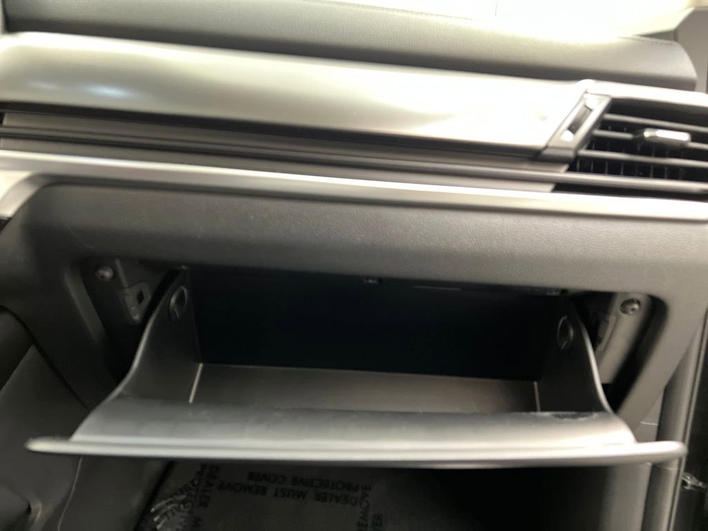 Used 2025 Kia Telluride S image 32