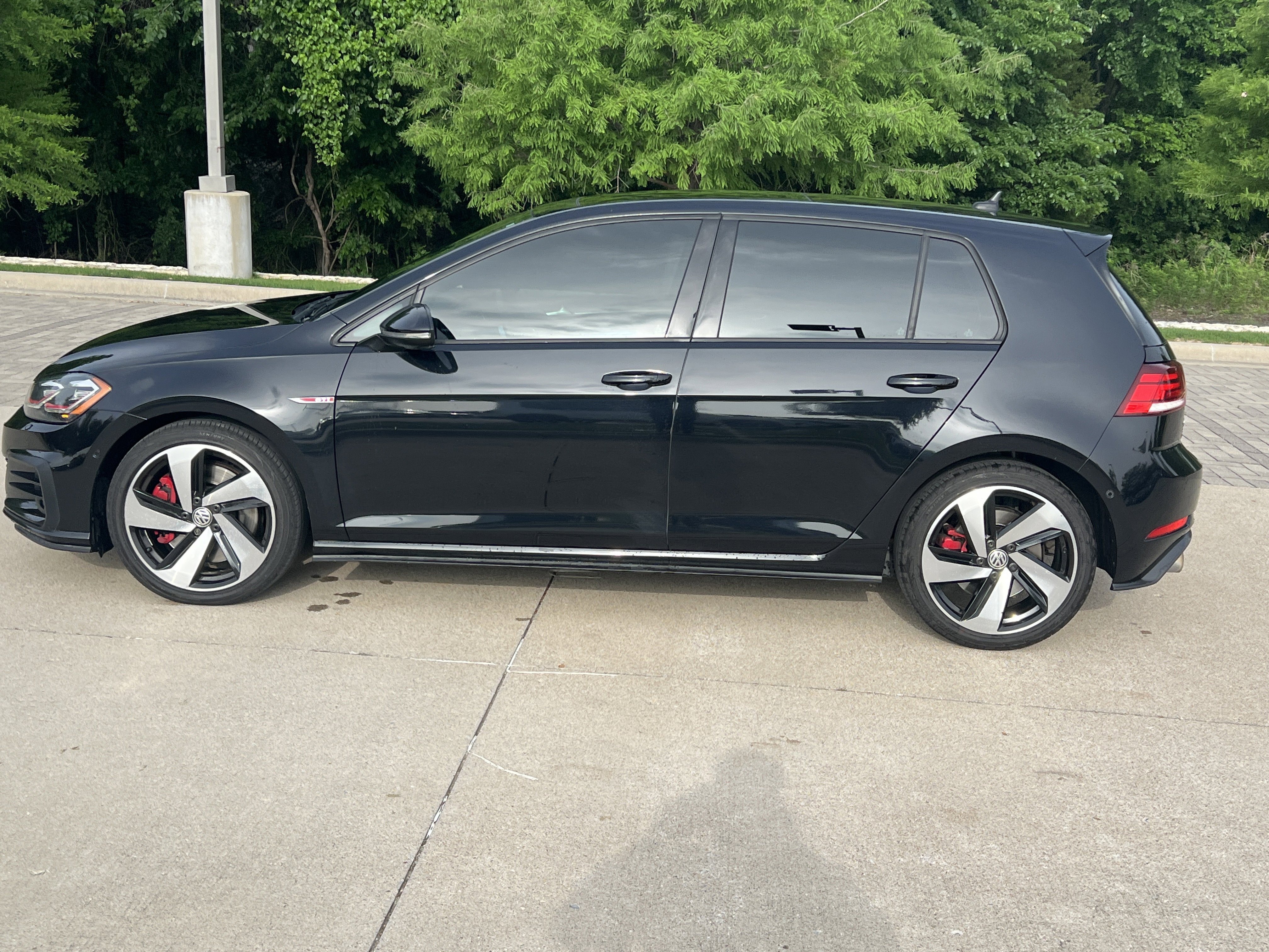 Used 2018 Volkswagen GTI Autobahn FWD image 7