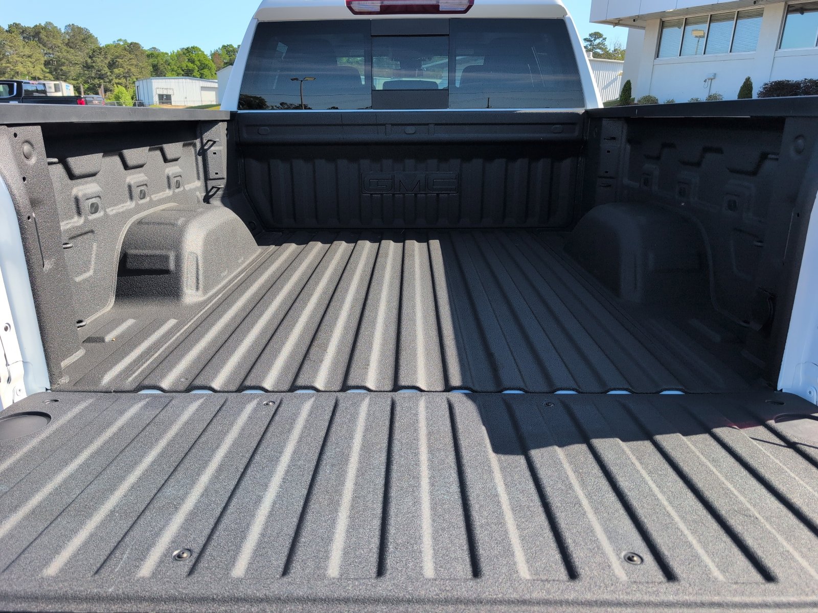 Used 2025 GMC Sierra 1500 Elevation w/ Elevation Premium Package image 6