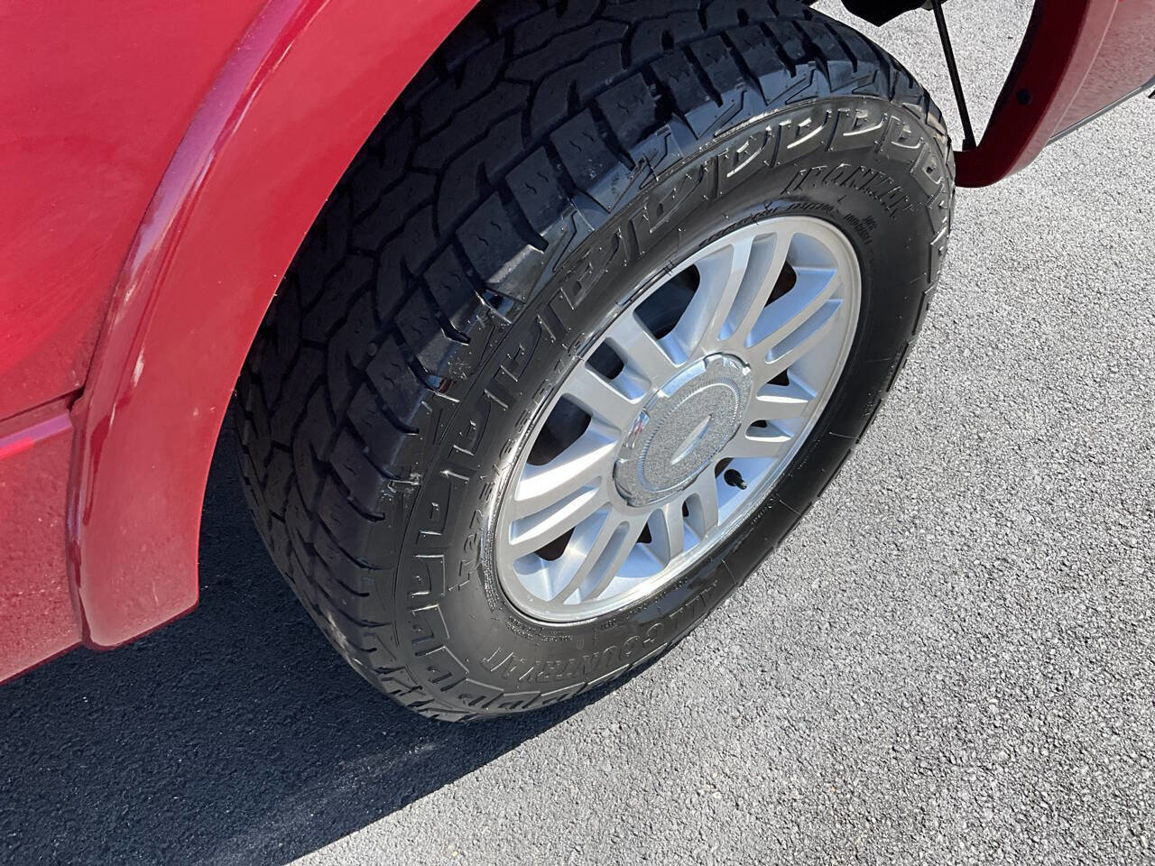 Used 2010 Ford F150 Lariat AWD/4WD image 39