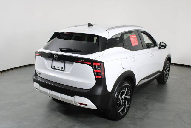 Certified 2026 Nissan Kicks SV w/ Cold Weather Package FWD image 4