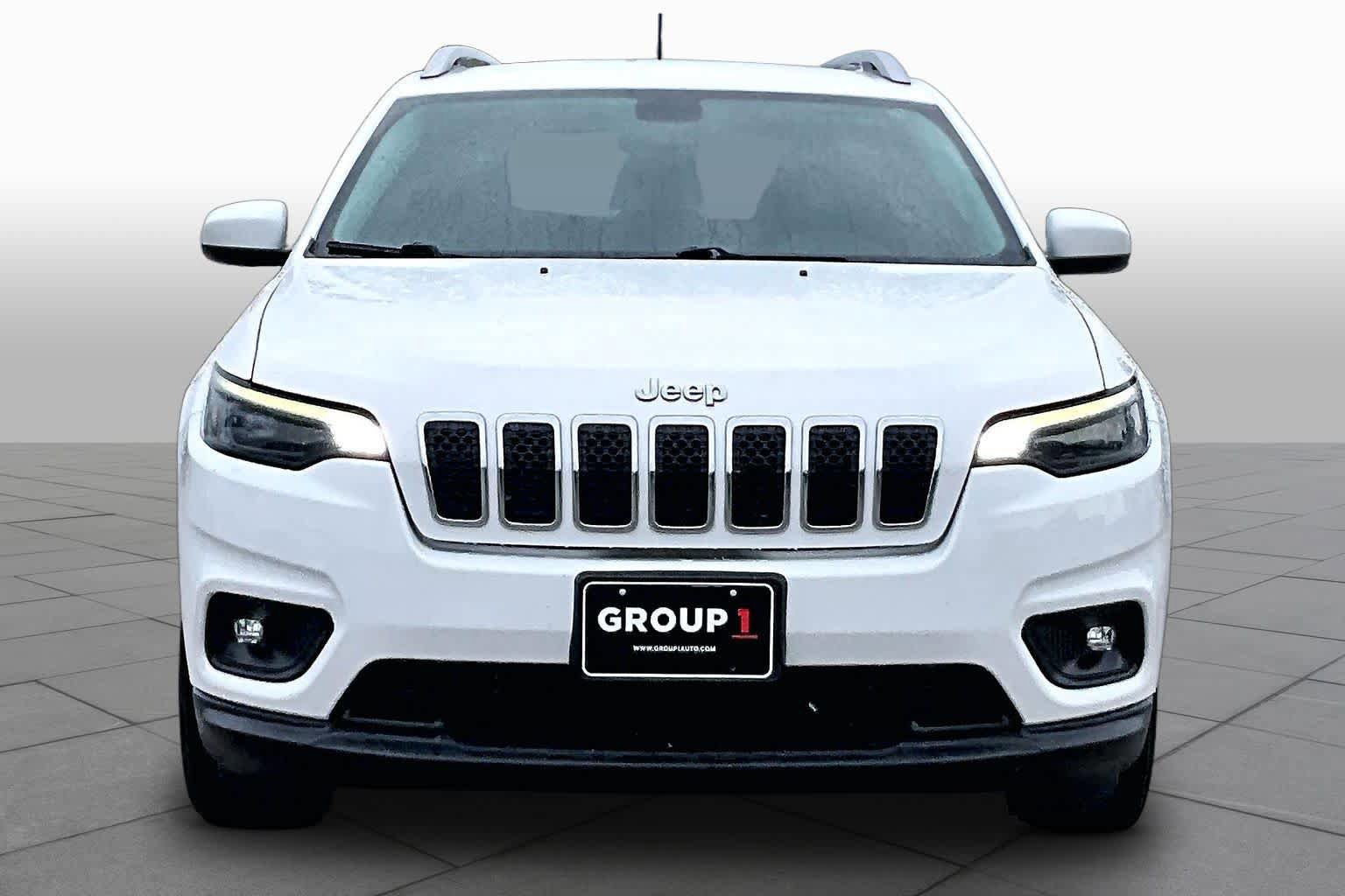 Used 2019 Jeep Cherokee Latitude Plus FWD image 4