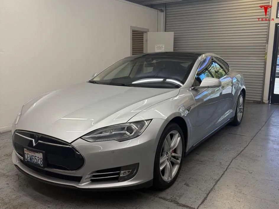 Used 2014 Tesla Model S P85D AWD/4WD image 3