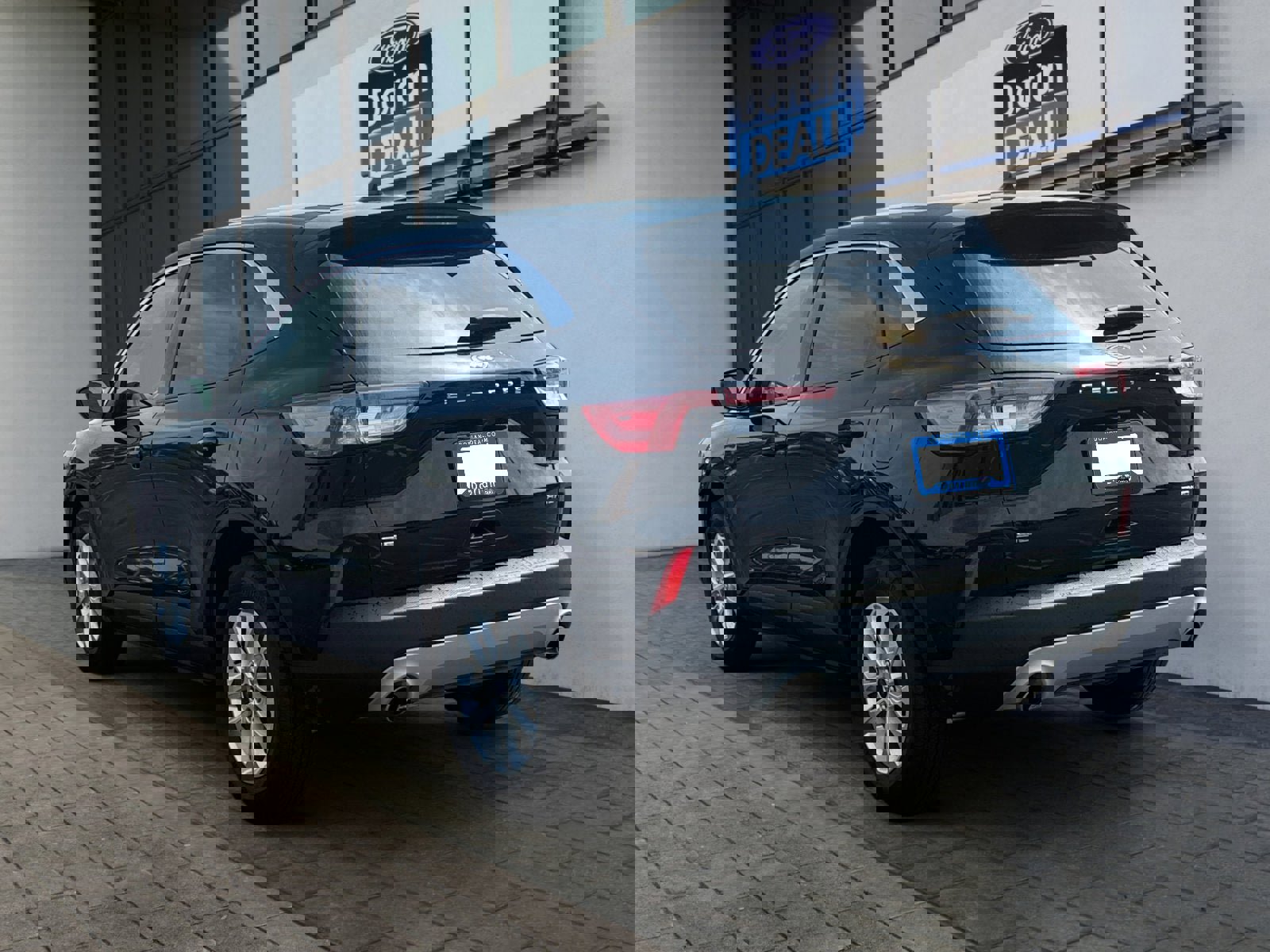 Certified 2022 Ford Escape SE w/ Cold Weather Package image 5