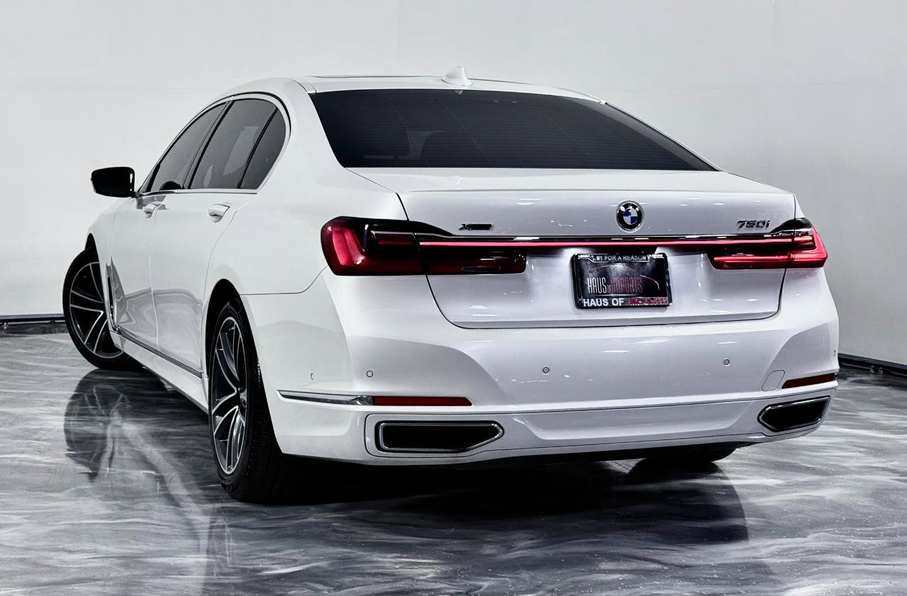 Used 2021 BMW 750i xDrive AWD/4WD image 9