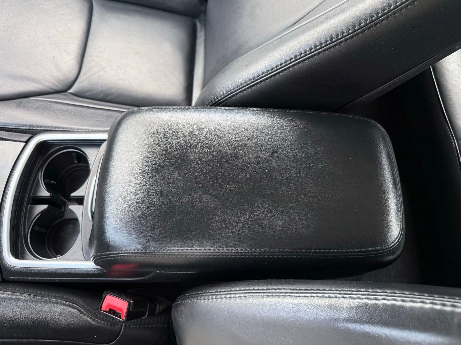 Used 2015 Chrysler 300 Limited w/ Driver Convenience Group image 52