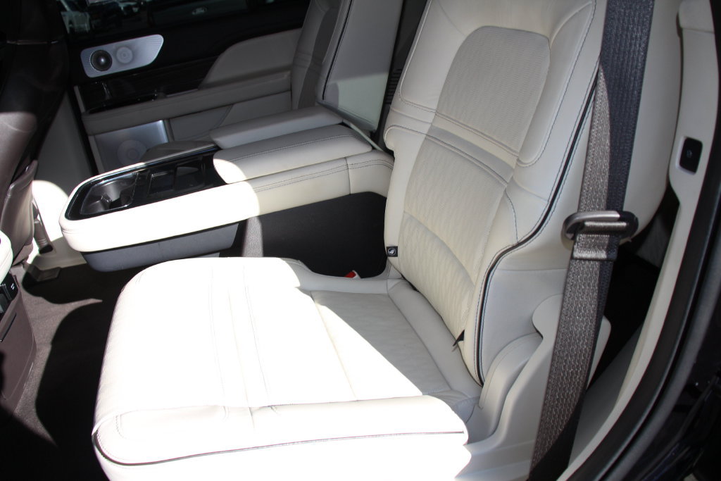 Certified 2023 Lincoln Navigator Black Label AWD/4WD image 15