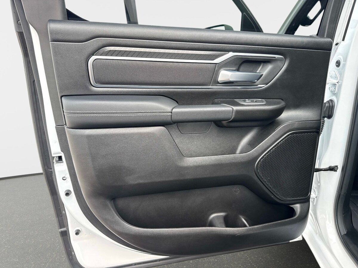 Used 2026 RAM 1500 Big Horn AWD/4WD image 11