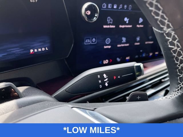 Used 2024 Chevrolet Traverse Z71 w/ Enhanced Driving Package AWD/4WD image 17