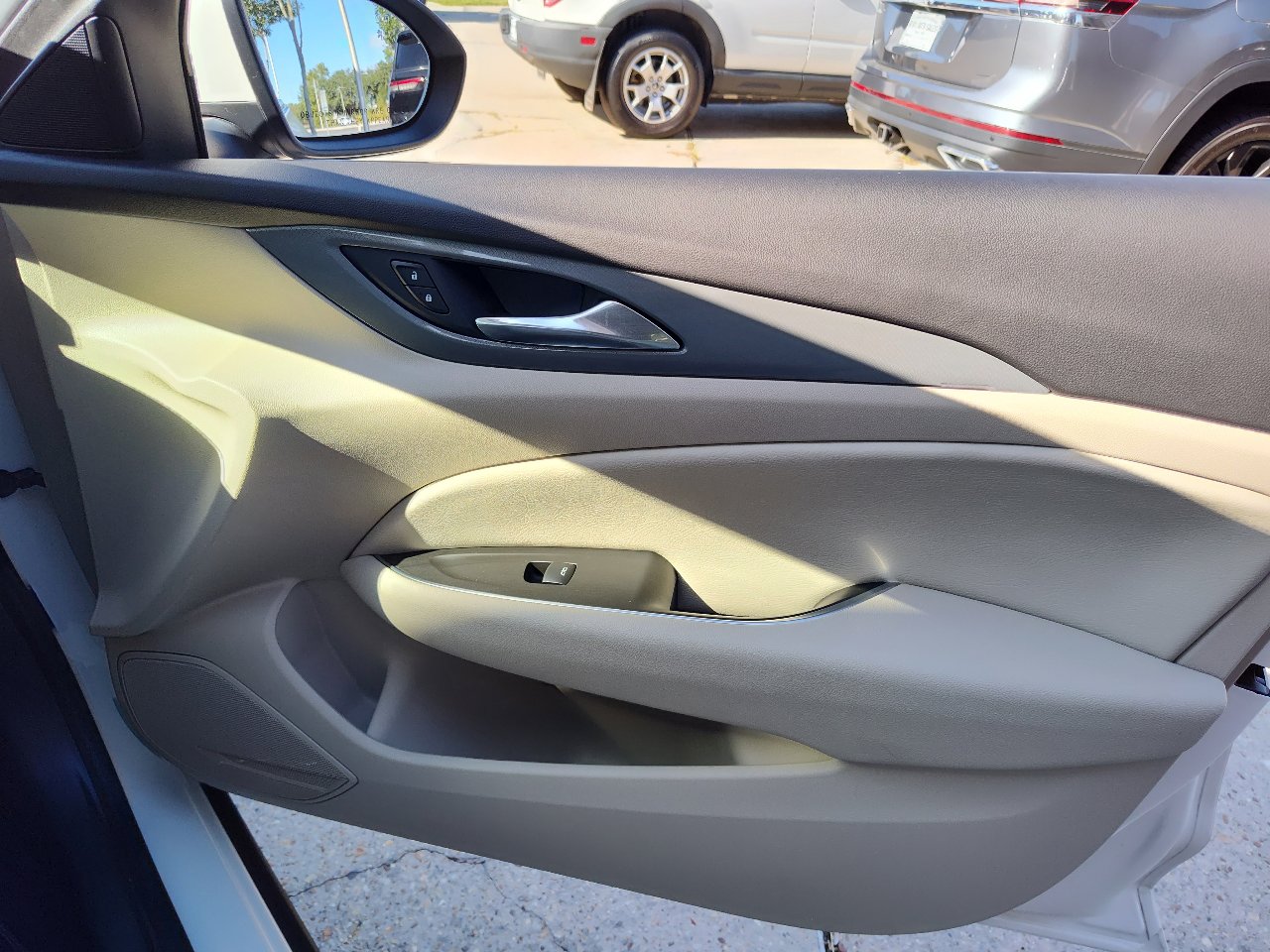 Used 2019 Buick Regal Preferred image 20