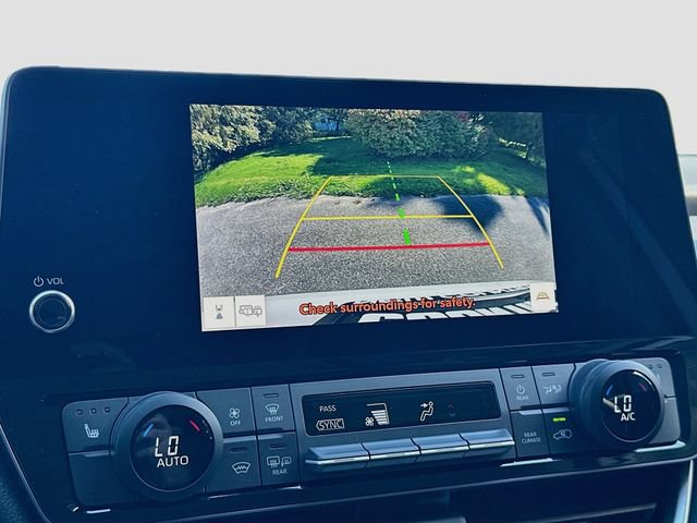 Used 2024 Toyota Grand Highlander AWD image 13