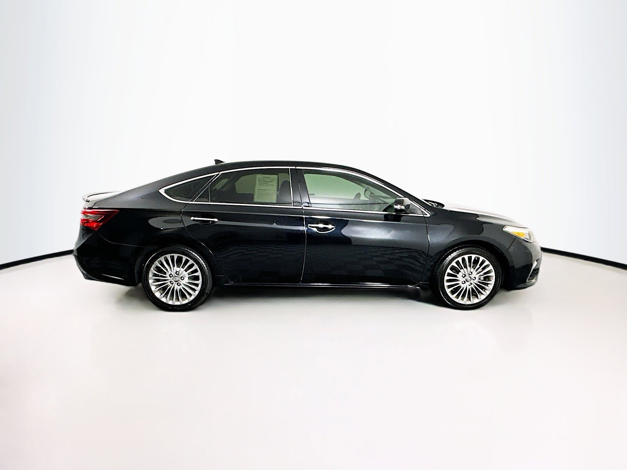 Used 2017 Toyota Avalon Limited FWD image 10