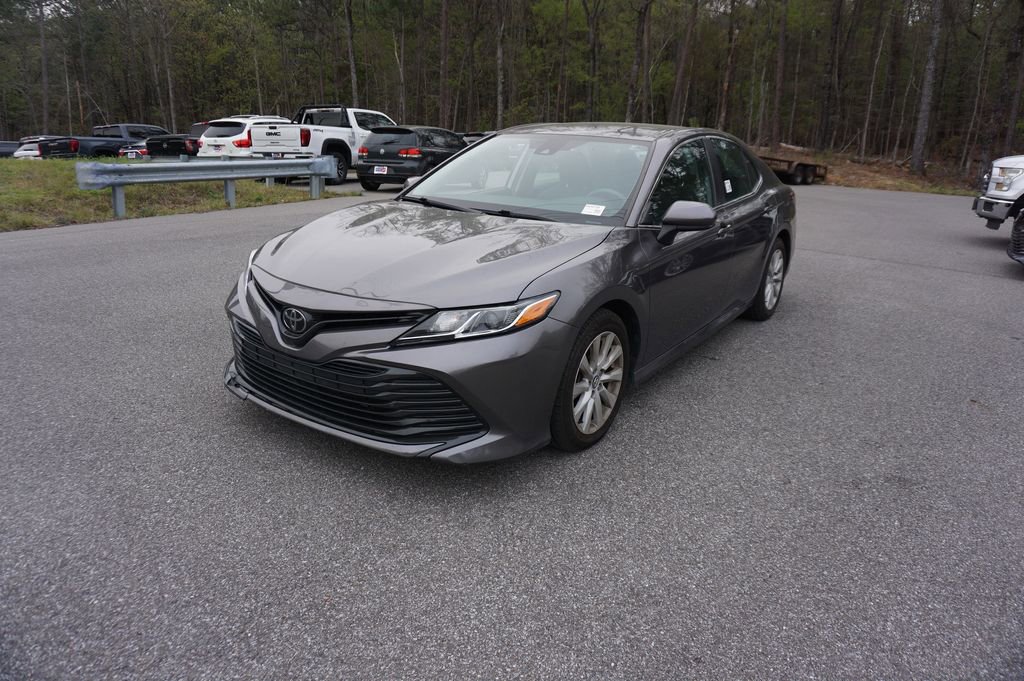 Used 2020 Toyota Camry LE image 23
