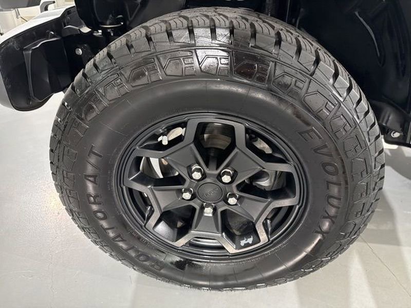 Used 2022 Jeep Gladiator Willys image 5