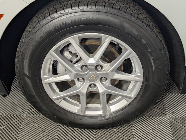Certified 2023 Chevrolet Equinox LT w/ Driver Convenience Package image 8