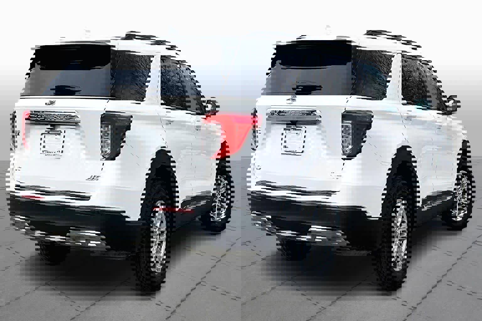 Used 2022 Ford Explorer XLT w/ Equipment Group 202A image 13