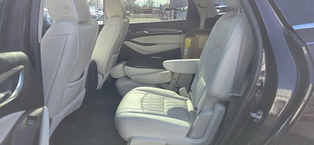 Used 2023 Buick Enclave Avenir w/ Avenir Technology Package image 12
