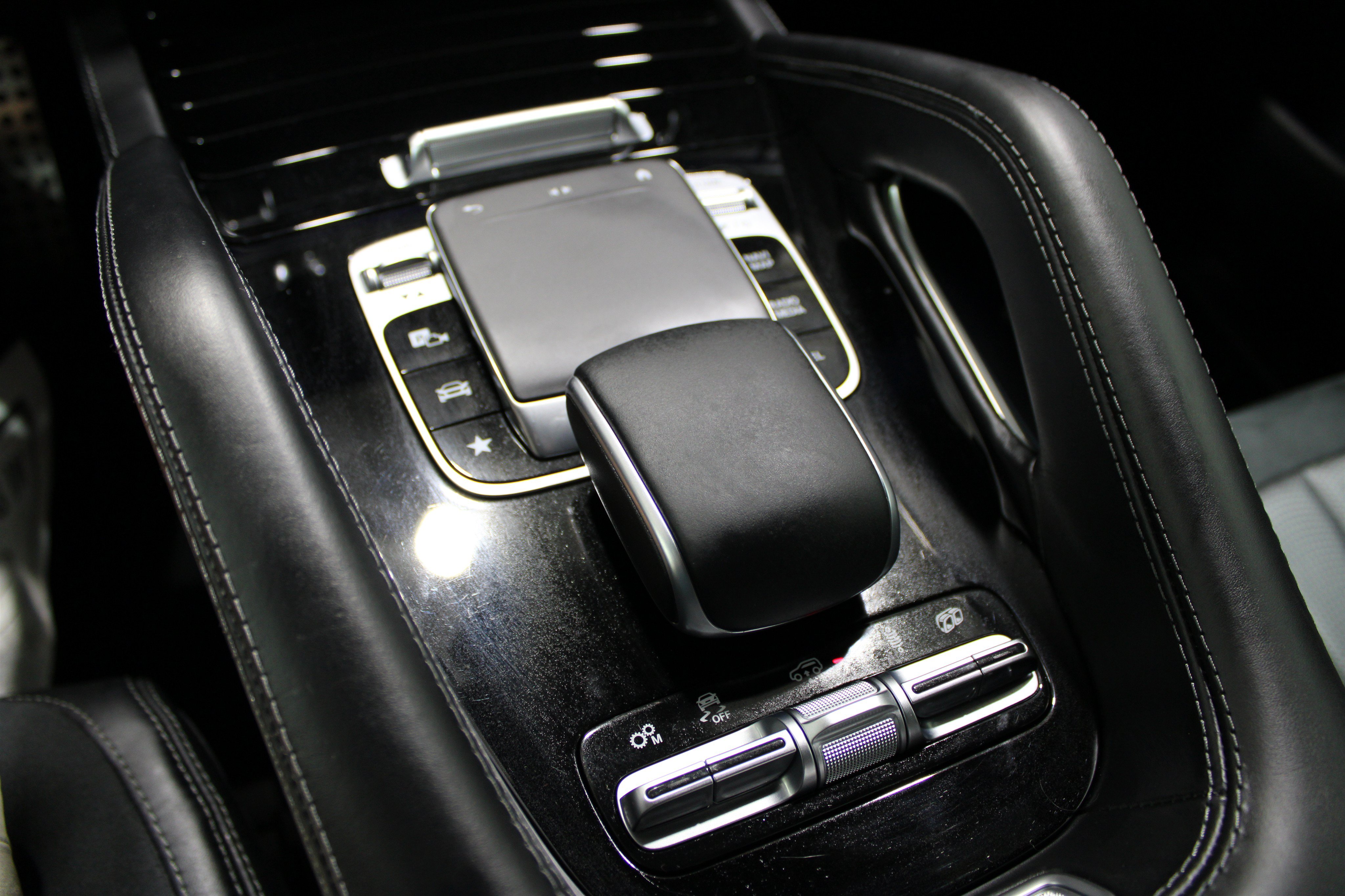 Used 2023 Mercedes-Benz GLS 63 AMG 4MATIC w/ Warmth & Comfort Package image 27
