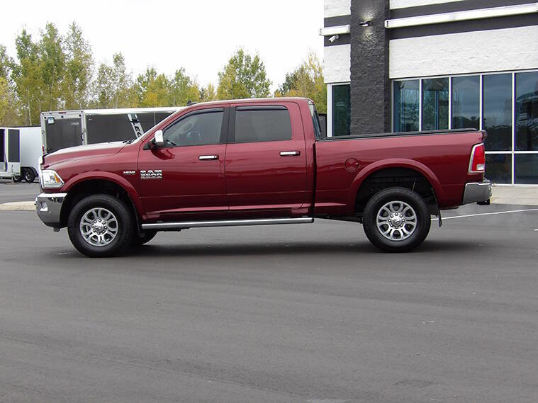 Used 2017 RAM 3500 Laramie w/ Convenience Group image 2