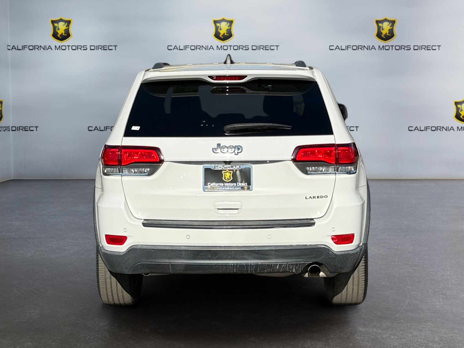 Used 2021 Jeep Grand Cherokee Laredo image 4