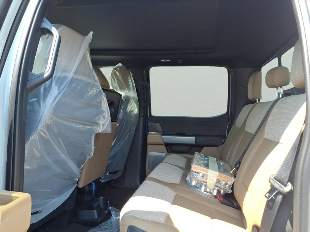 New 2026 Ford F250 XLT w/ XLT Premium Package AWD/4WD image 10