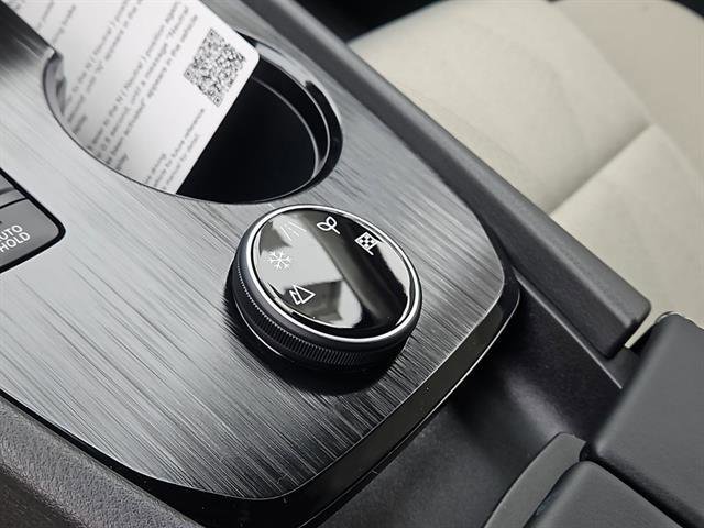 New 2025 Nissan Rogue SV image 7