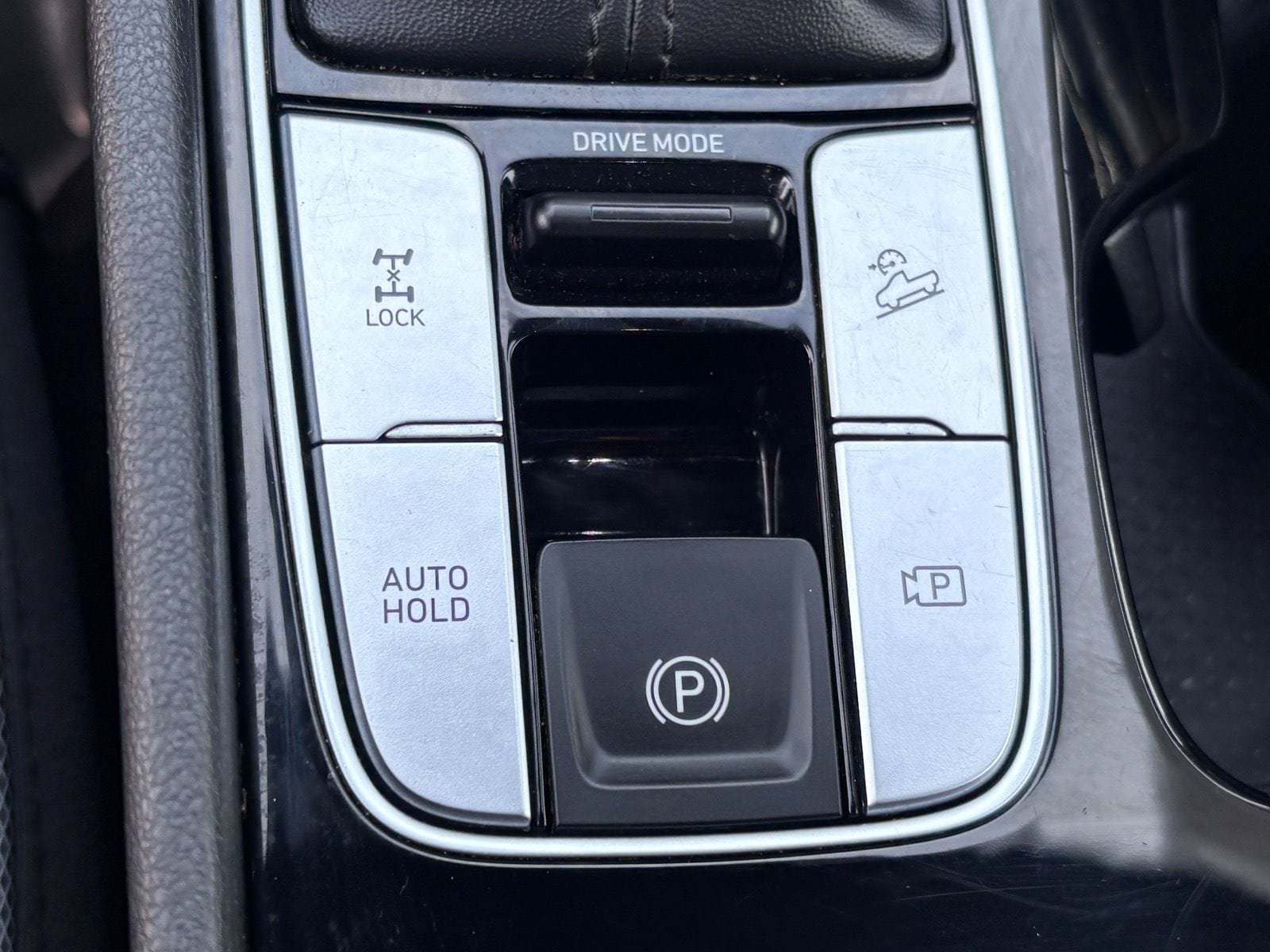 Used 2023 Hyundai Santa Cruz Limited AWD/4WD image 32
