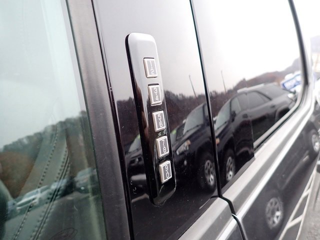 Used 2018 Ford F150 Lariat w/ Equipment Group 502A Luxury image 15