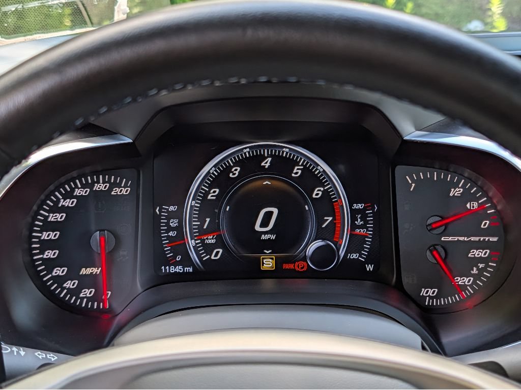 Used 2018 Chevrolet Corvette Grand Sport RWD image 23