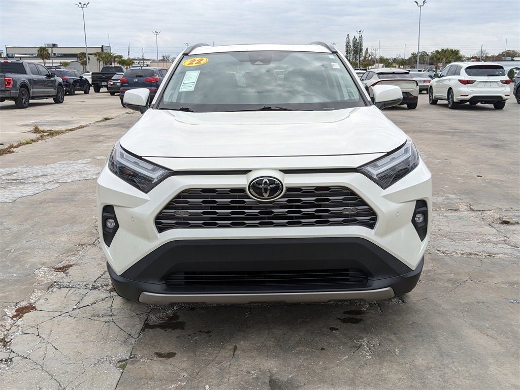 Used 2022 Toyota RAV4 Limited image 4