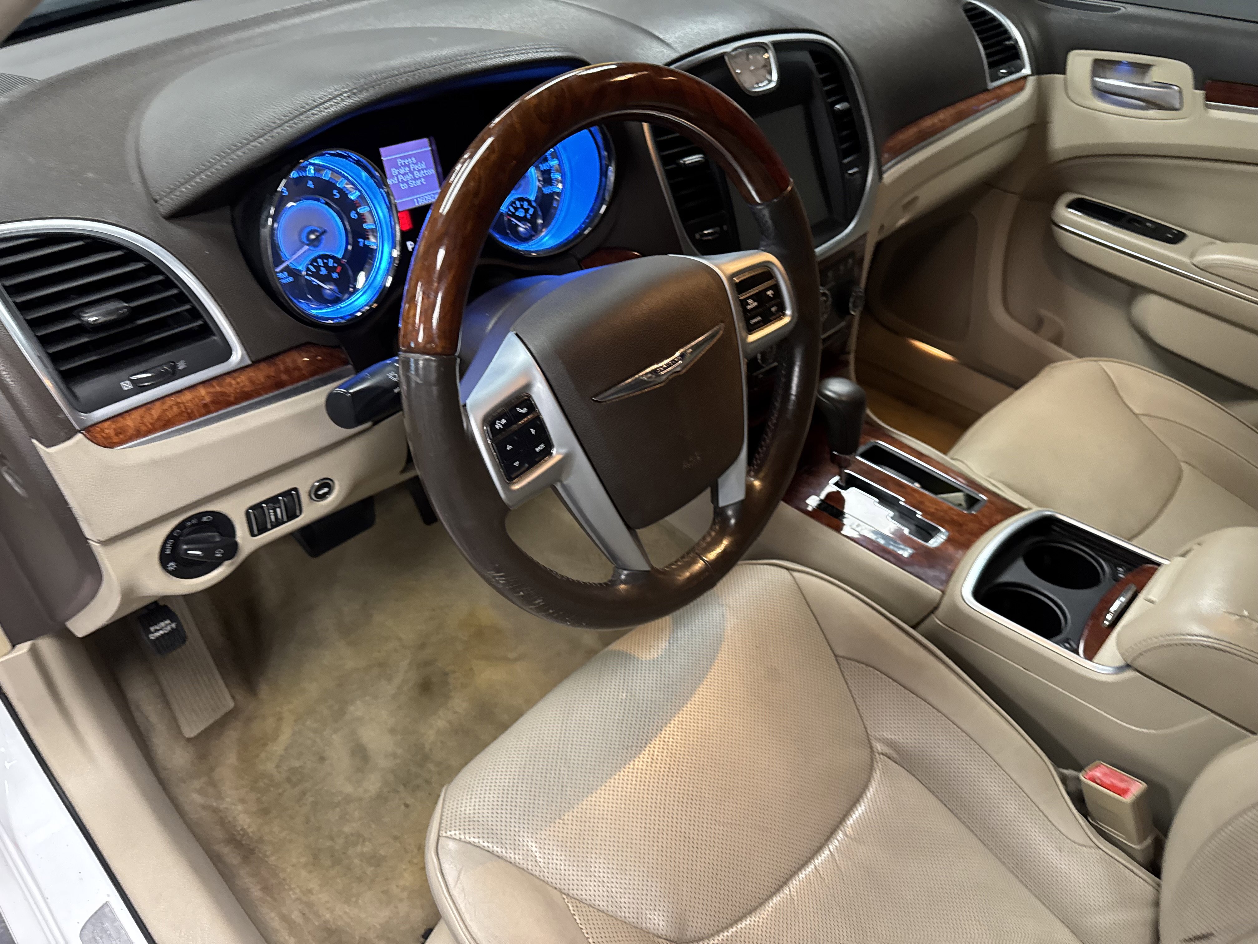 Used 2011 Chrysler 300 C w/ Sound Group image 10