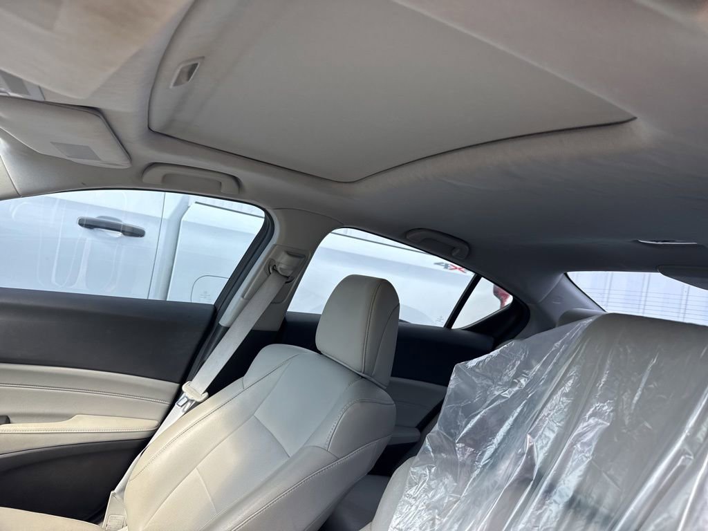 Used 2016 Acura ILX FWD image 8