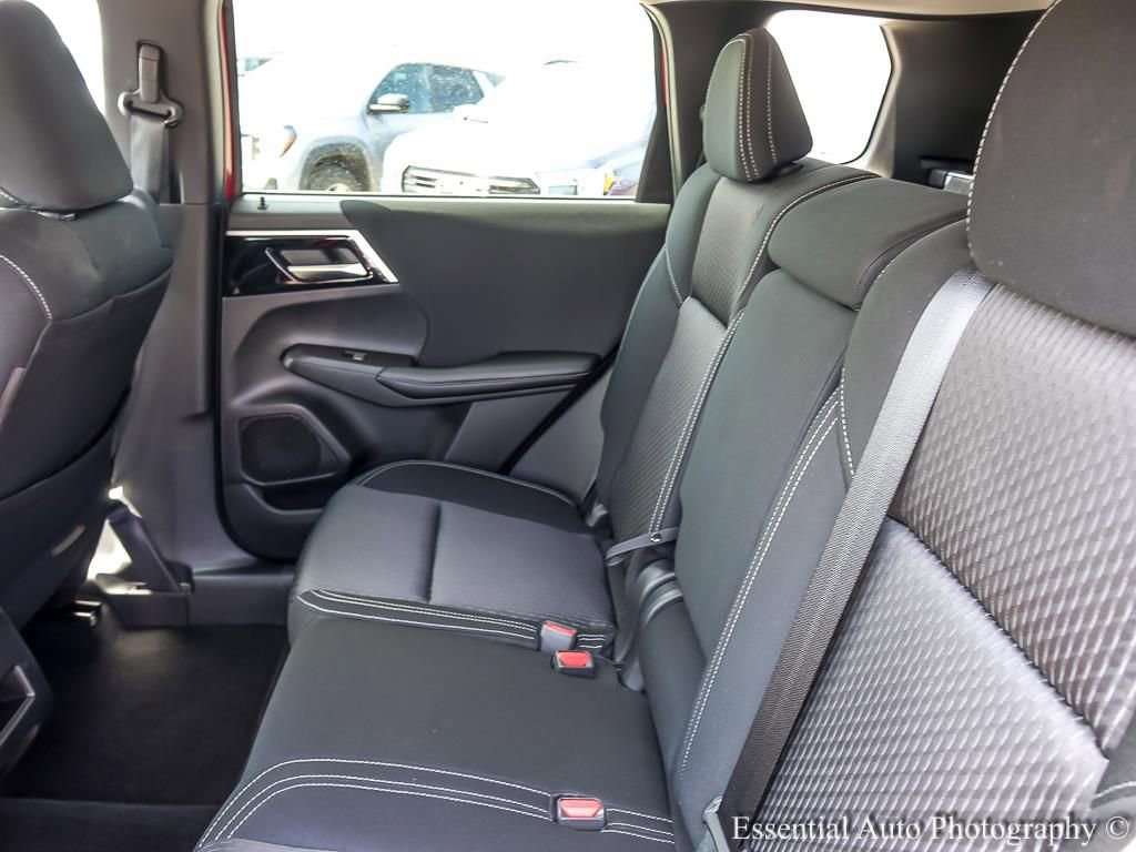 Used 2022 Mitsubishi Outlander ES AWD/4WD image 11