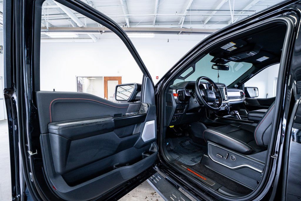 Used 2025 Ford F150 Raptor AWD/4WD image 36