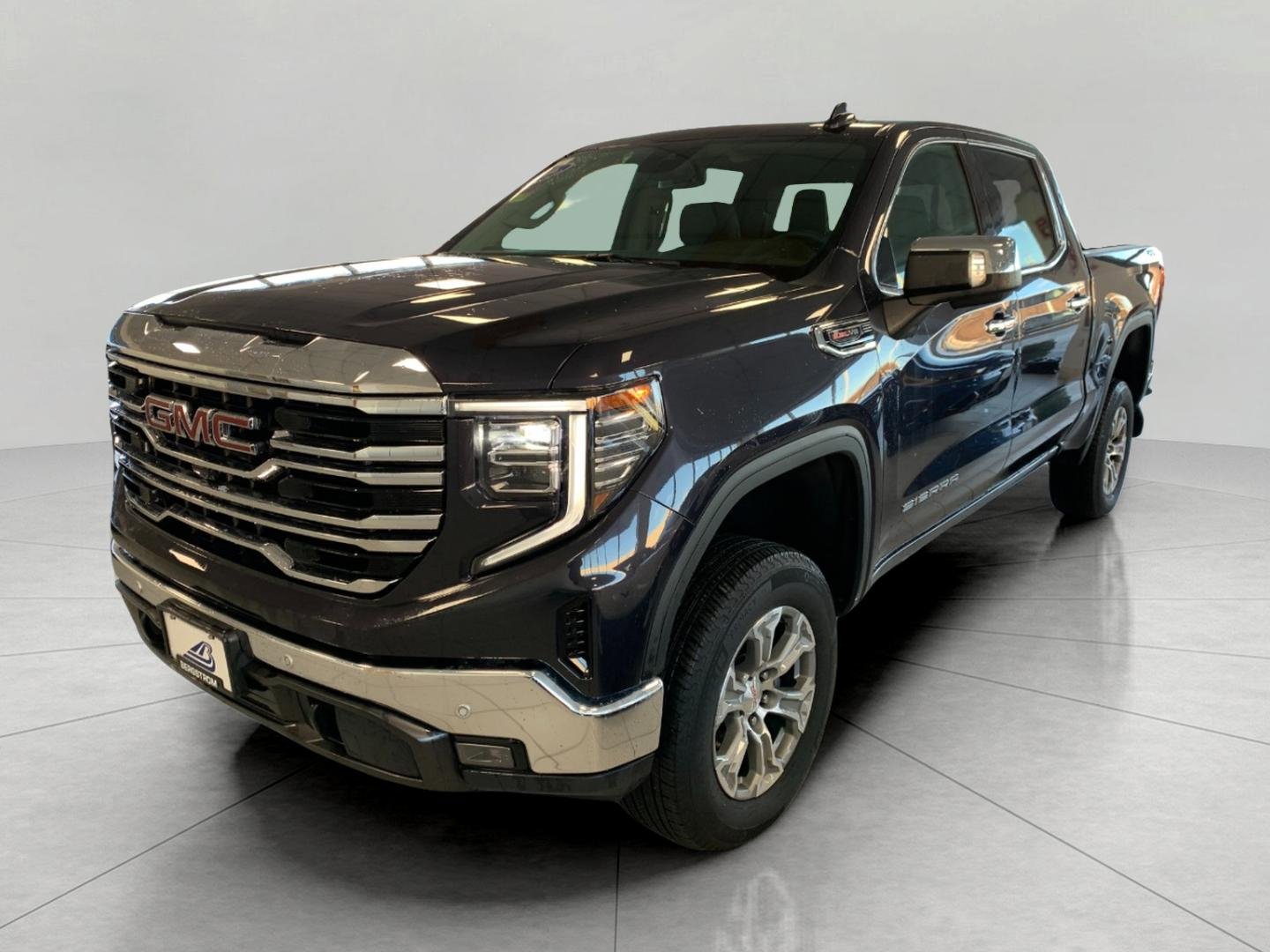 Used 2025 GMC Sierra 1500 SLT w/ SLT Convenience Package image 10
