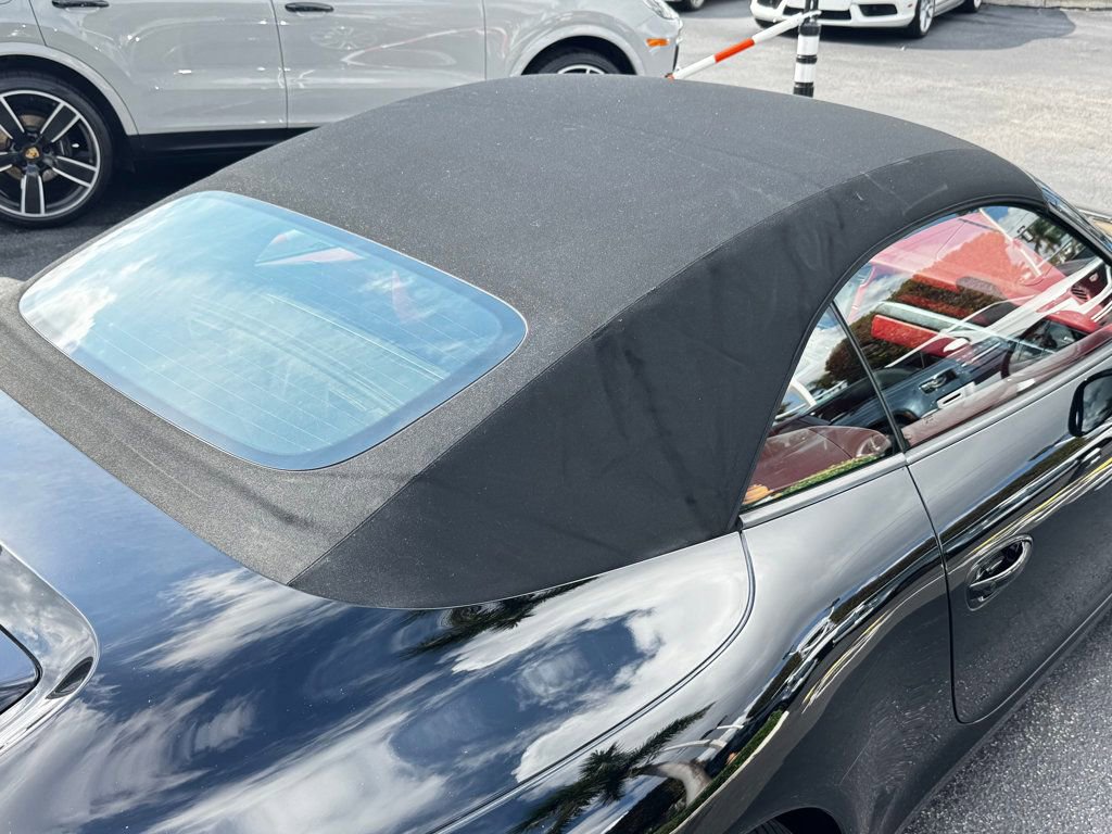 Used 2015 Porsche 911 Carrera image 32