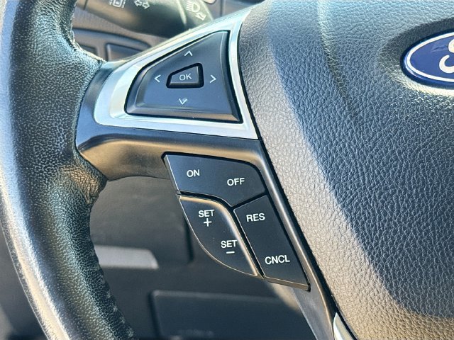 Used 2021 Ford Edge SEL AWD/4WD image 10