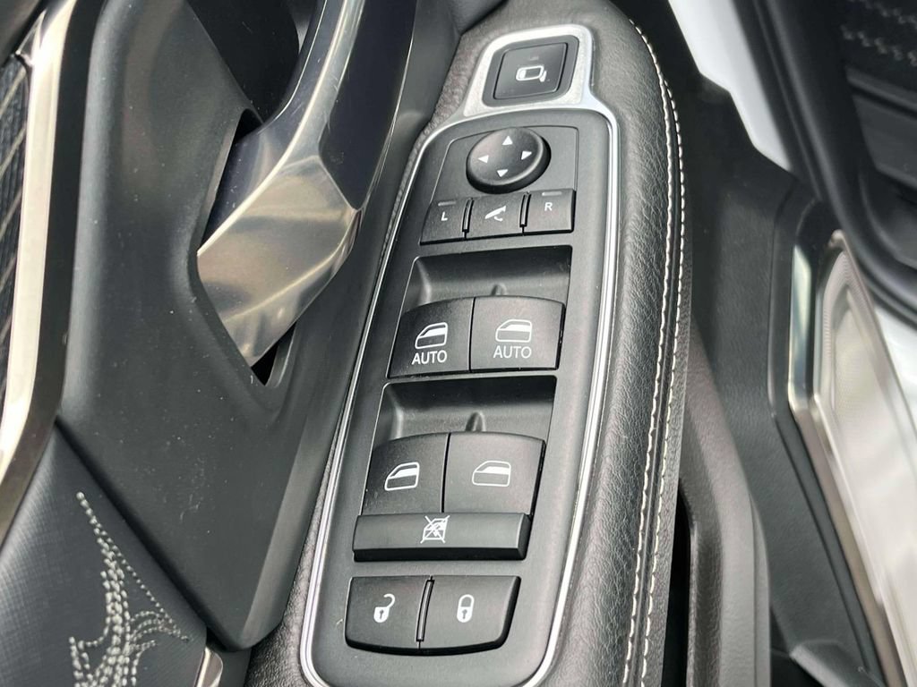 Used 2019 RAM 3500 Limited AWD/4WD image 23